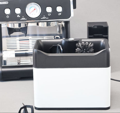 Electric Coffee Sweeper, view 2 — barista coffee tool for cocktail bars | Cocktail Ceremony