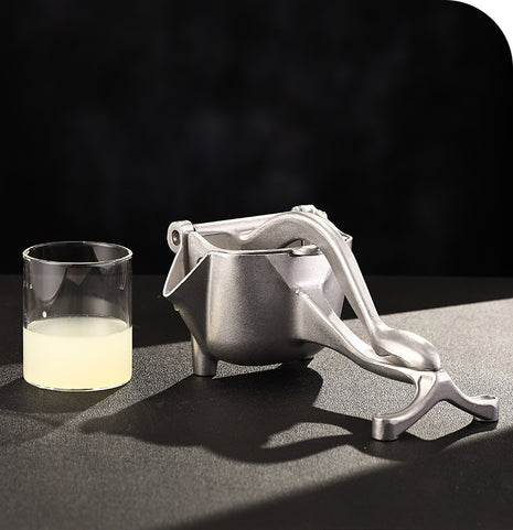 Oversized Fruit Squeezer | Cocktail Ceremony