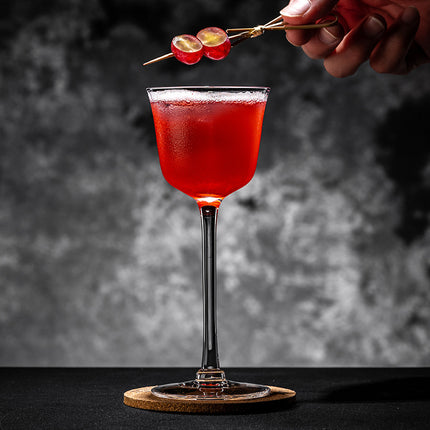 small-capacity cocktail goblet glasses