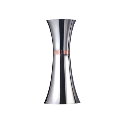 Measurement chart of a silver measuring cup with dimensions and volume markings.