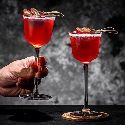 small-capacity cocktail goblet glasses