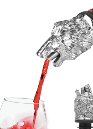 Art pourer "Long-beak Lion" - Cocktail Ceremony