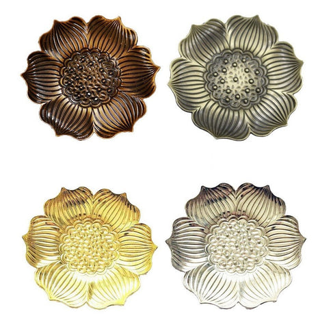 Metal coasters Flower — flower cut detail | Cocktail Ceremony