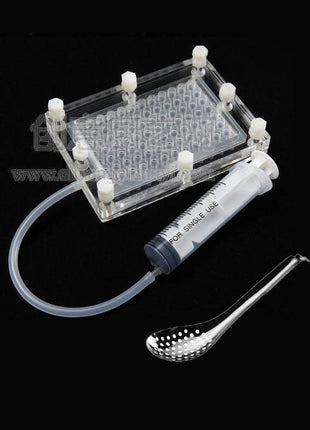 Molecular caviar dropper - Cocktailceremony